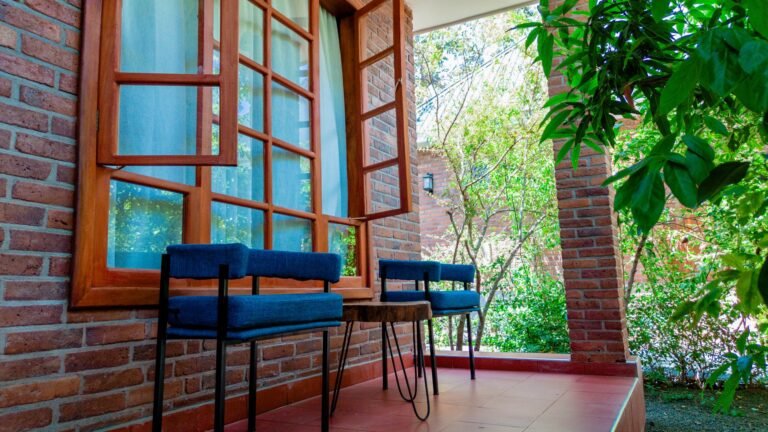 Cortages-view-outside-the-room-2
