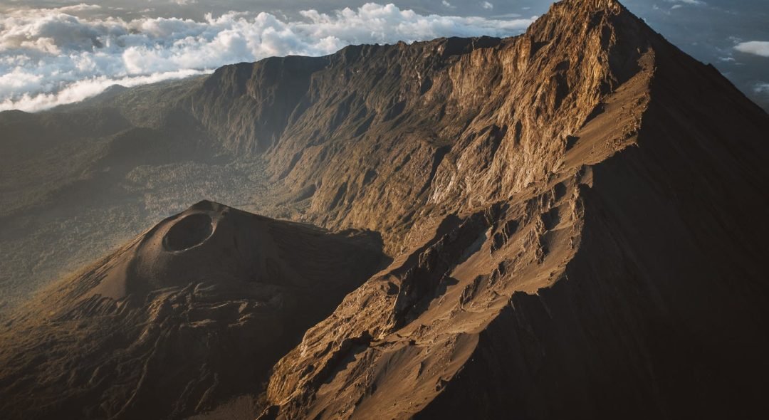 CLIMBING-MOUNT-MERU-IN-TANZANIA-0413